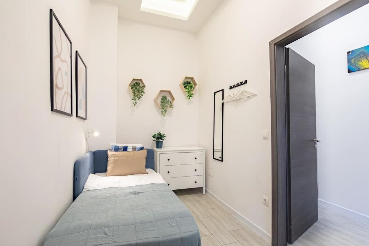 Central Room For Solo Traveller Budapest Exterior photo