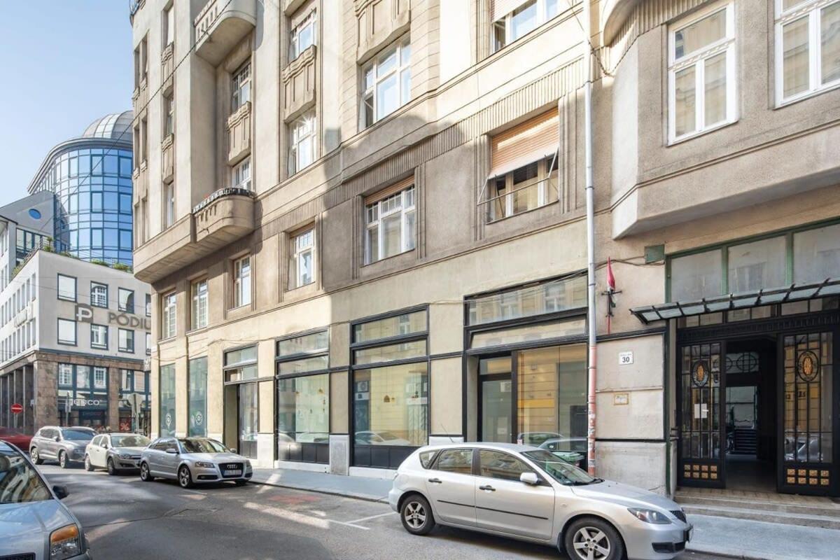 Central Room For Solo Traveller Budapest Exterior photo